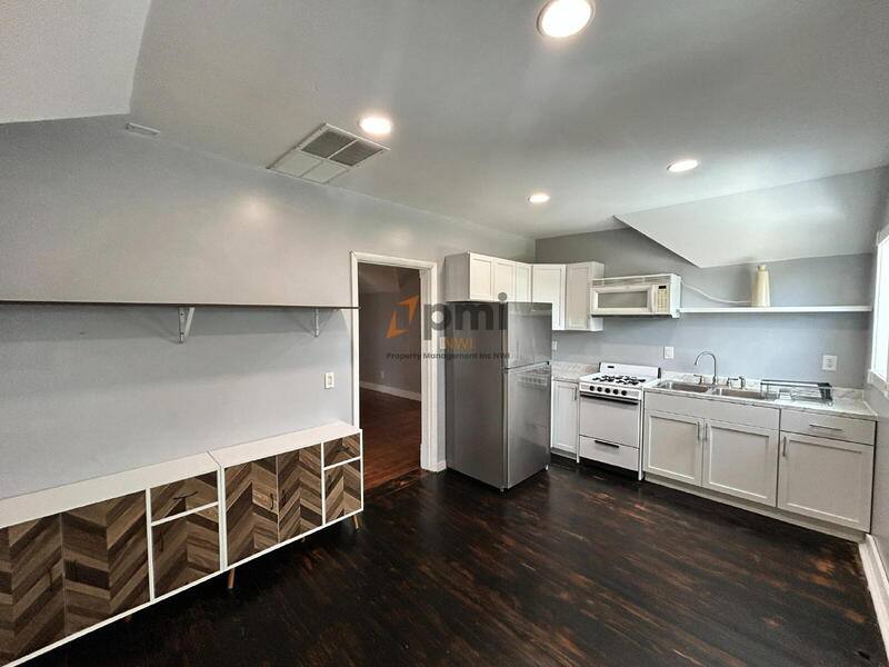 Apartment for rent at 1101 Manhattan St, Michigan City, IN 46360