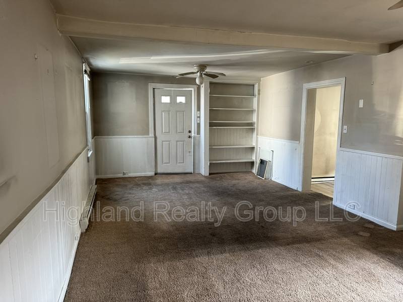 Apartment for rent at 352 S 3rd St #1, Columbia, PA 17512