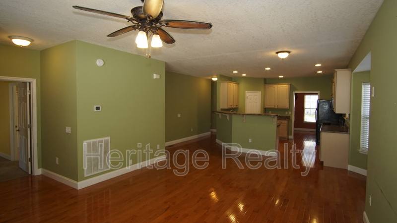 House for rent at 3006 Franklin Ave, Sweetwater, TN 37874