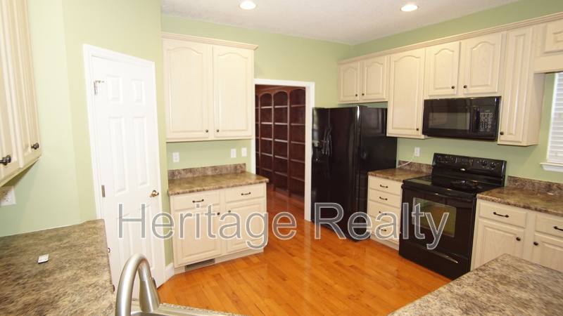 House for rent at 3006 Franklin Ave, Sweetwater, TN 37874