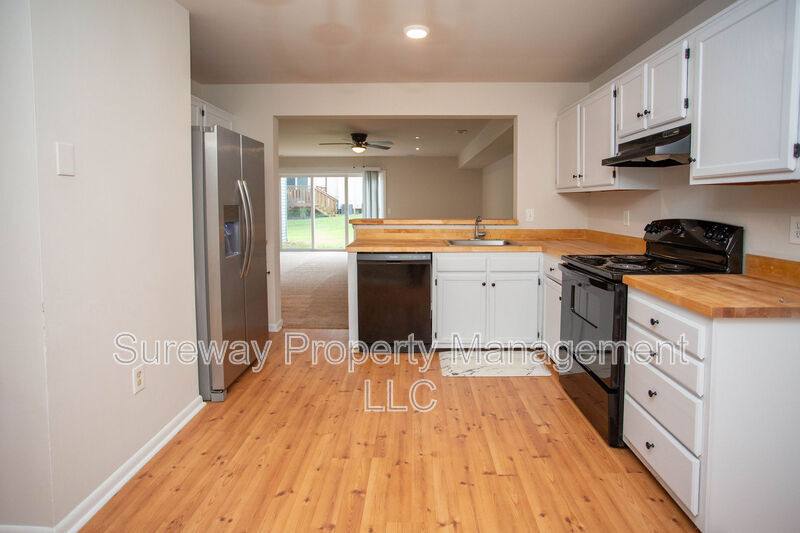 Townhouse for rent at 137 Brent Court, Thorofare, NJ 08086