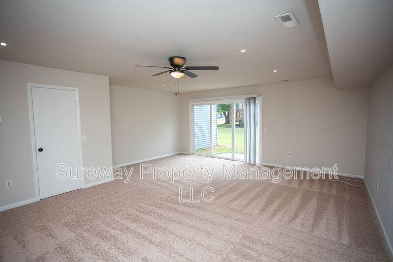 Townhouse for rent at 137 Brent Court, Thorofare, NJ 08086