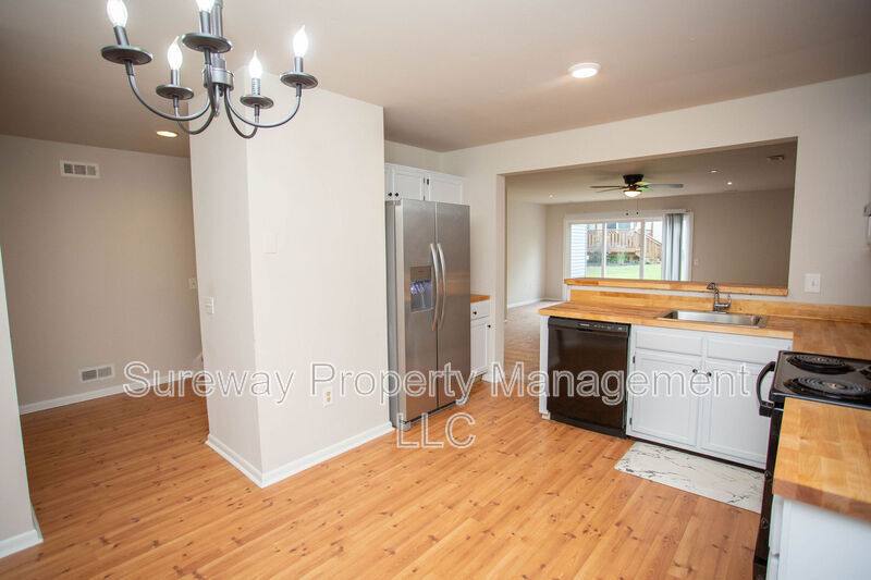 Townhouse for rent at 137 Brent Court, Thorofare, NJ 08086