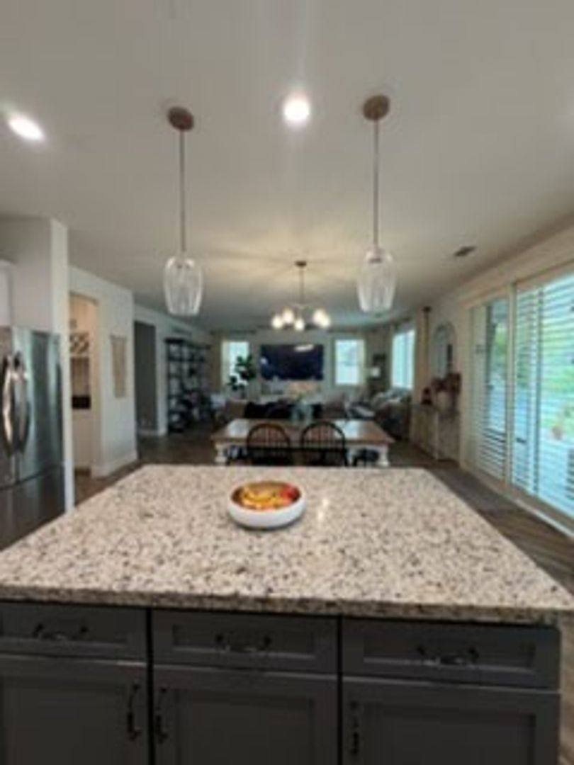 House for rent at 34253 Chaparossa Dr, Lake Elsinore, CA 92532
