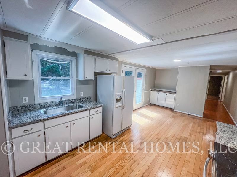 House for rent at 201 Chesterfield Place, Lagrange, GA 30240