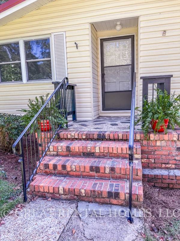 House for rent at 201 Chesterfield Place, Lagrange, GA 30240
