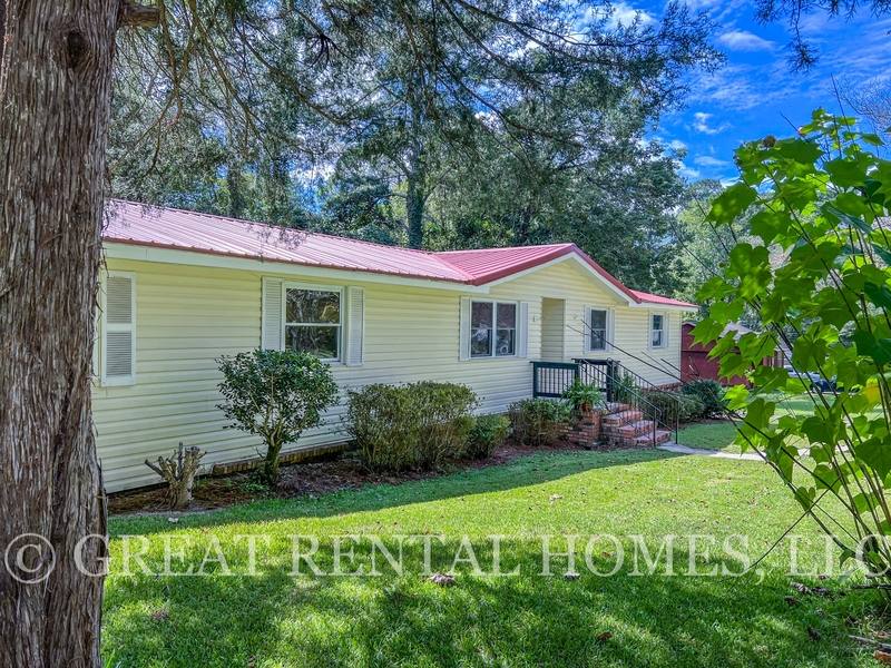 House for rent at 201 Chesterfield Place, Lagrange, GA 30240