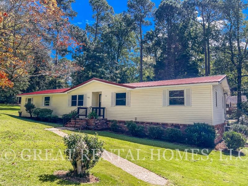 House for rent at 201 Chesterfield Place, Lagrange, GA 30240