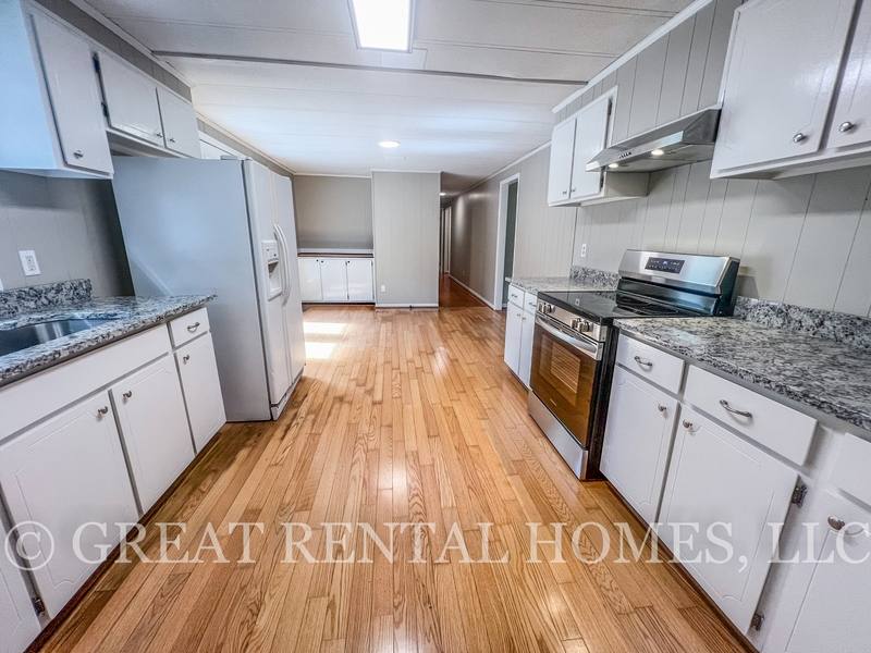 House for rent at 201 Chesterfield Place, Lagrange, GA 30240