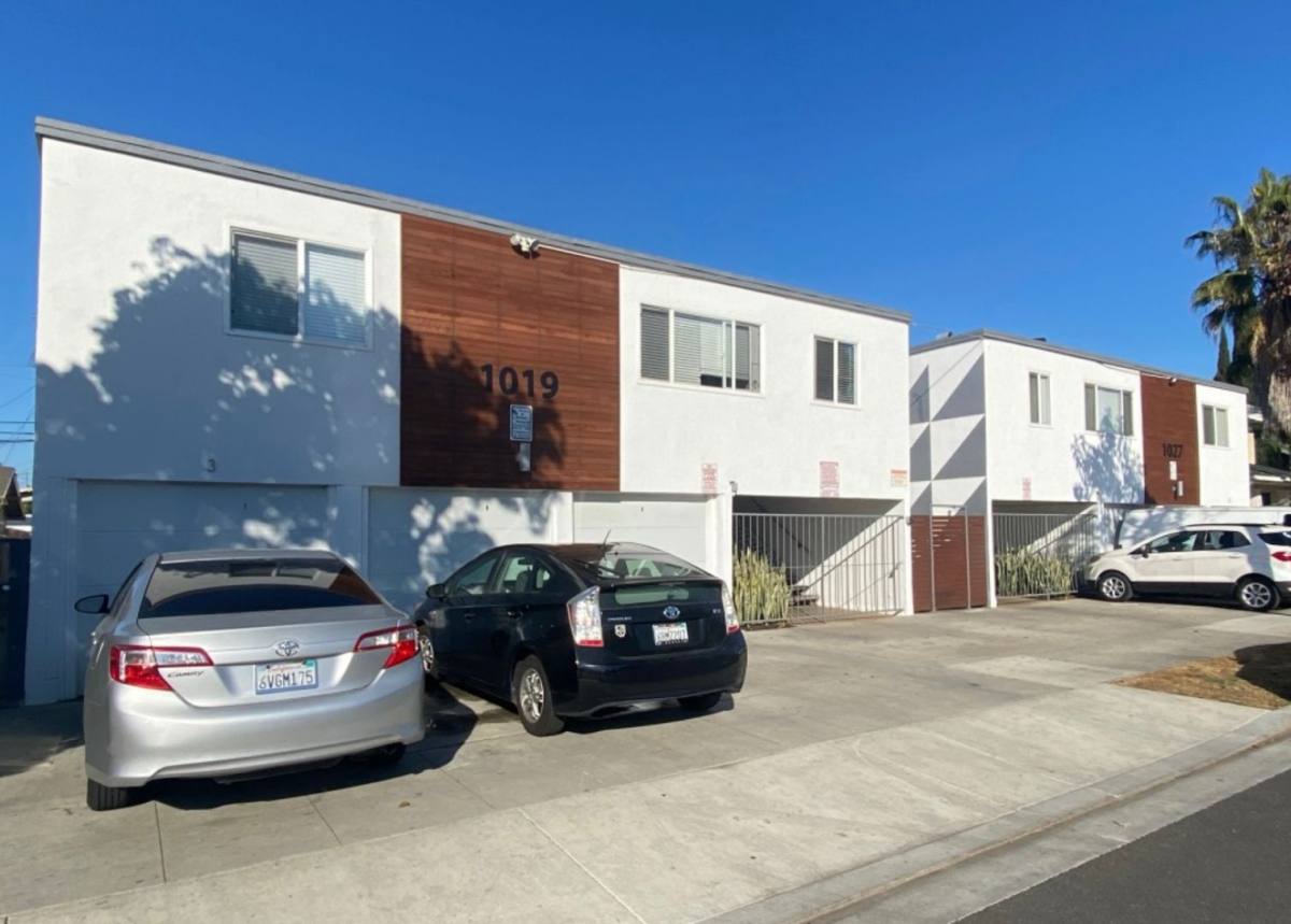 Apartment for rent at 1019-1027 Cedar Ave, Long Beach, CA 90813