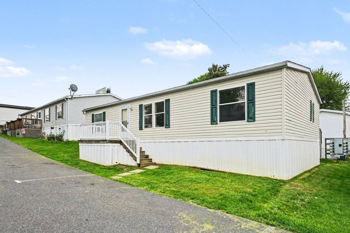 Apartment for rent at 6801 Penn Ave #8, Wernersville, PA 19565