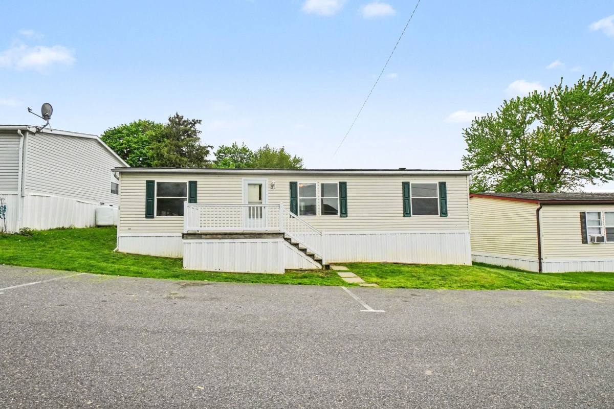 Apartment for rent at 6801 Penn Ave #8, Wernersville, PA 19565
