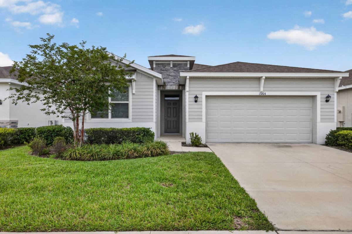 House for rent at 13204 Waterleaf Garden Circle, Riverview, FL 33579