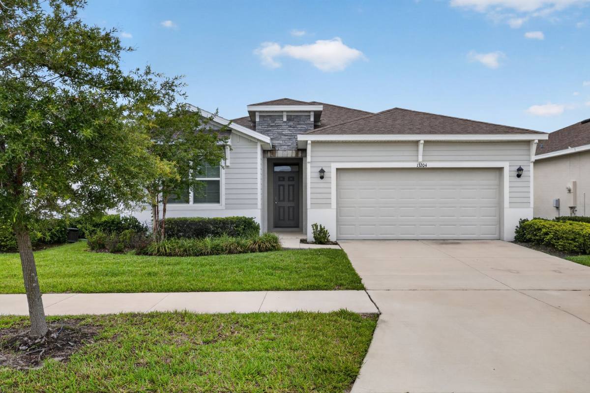 House for rent at 13204 Waterleaf Garden Circle, Riverview, FL 33579