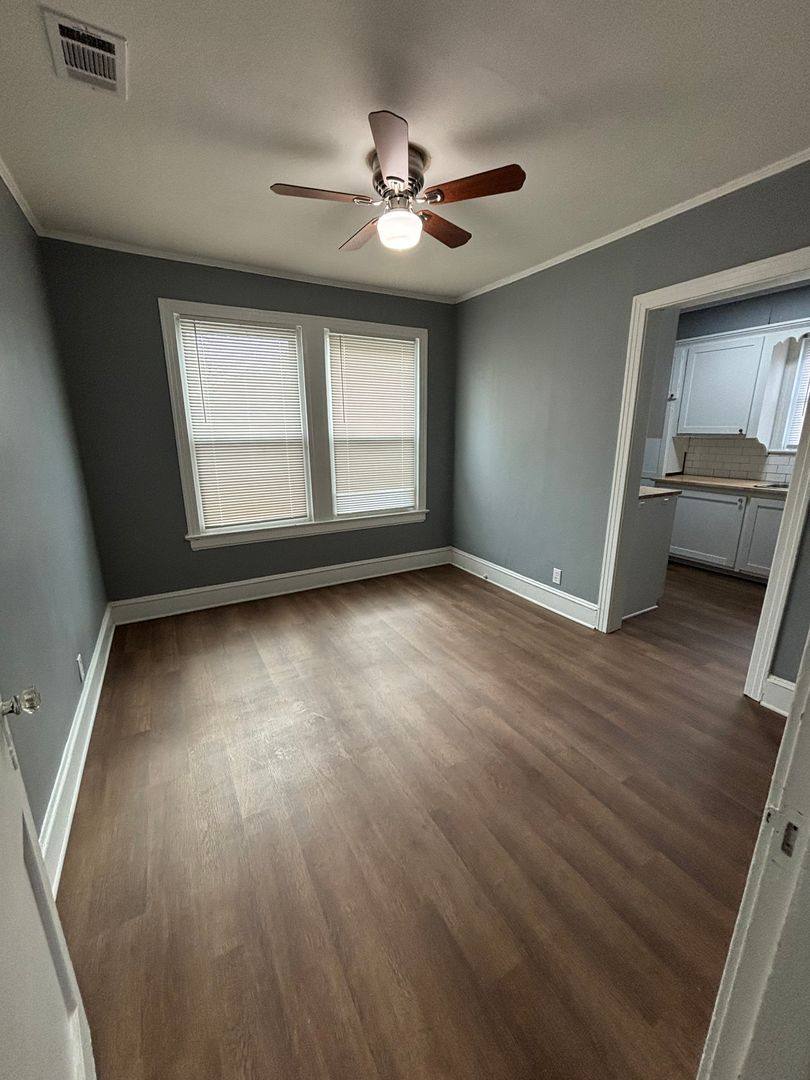 Apartment for rent at 103 E Merrick, Shreveport, LA 71104