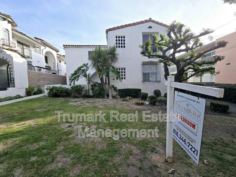 Apartment for rent at 1346 N Columbus Ave #3, Glendale, CA 91202
