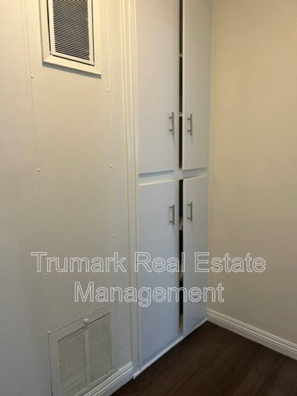 Apartment for rent at 1346 N Columbus Ave #3, Glendale, CA 91202