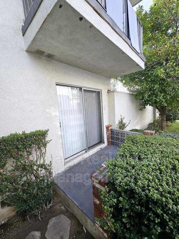 Apartment for rent at 1346 N Columbus Ave #3, Glendale, CA 91202