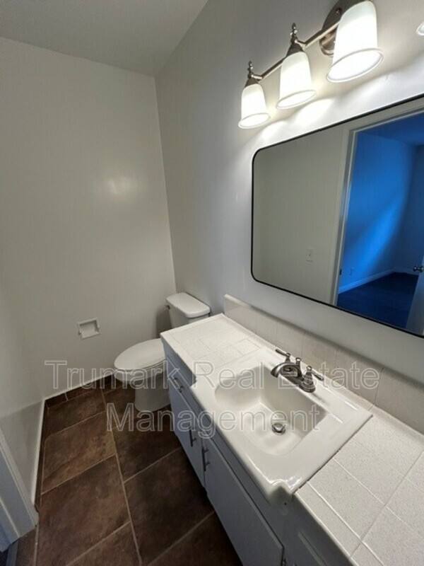 Apartment for rent at 1346 N Columbus Ave #3, Glendale, CA 91202