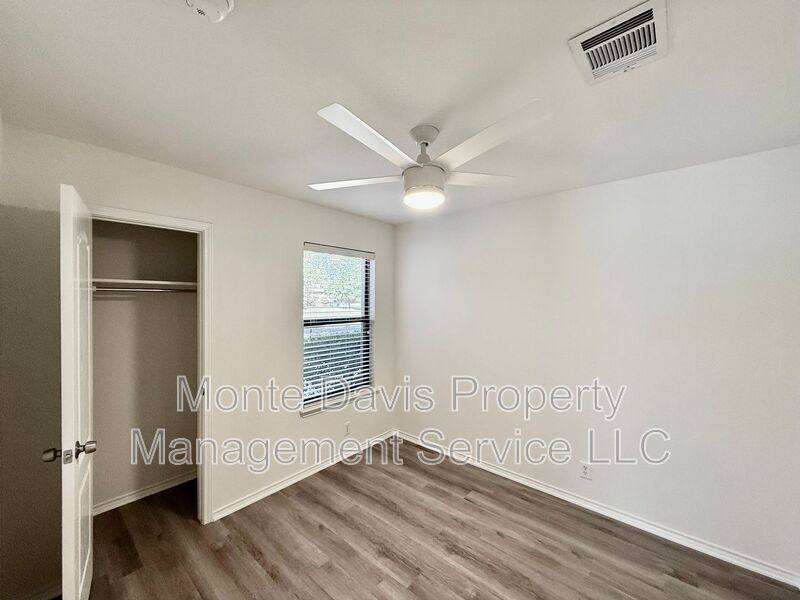 House for rent at 240 New Country Rd, Kyle, TX 78640