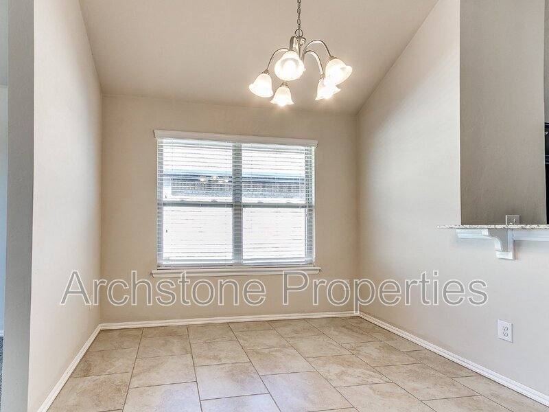 House for rent at 19704 Taggert Dr, Edmond, OK 73012