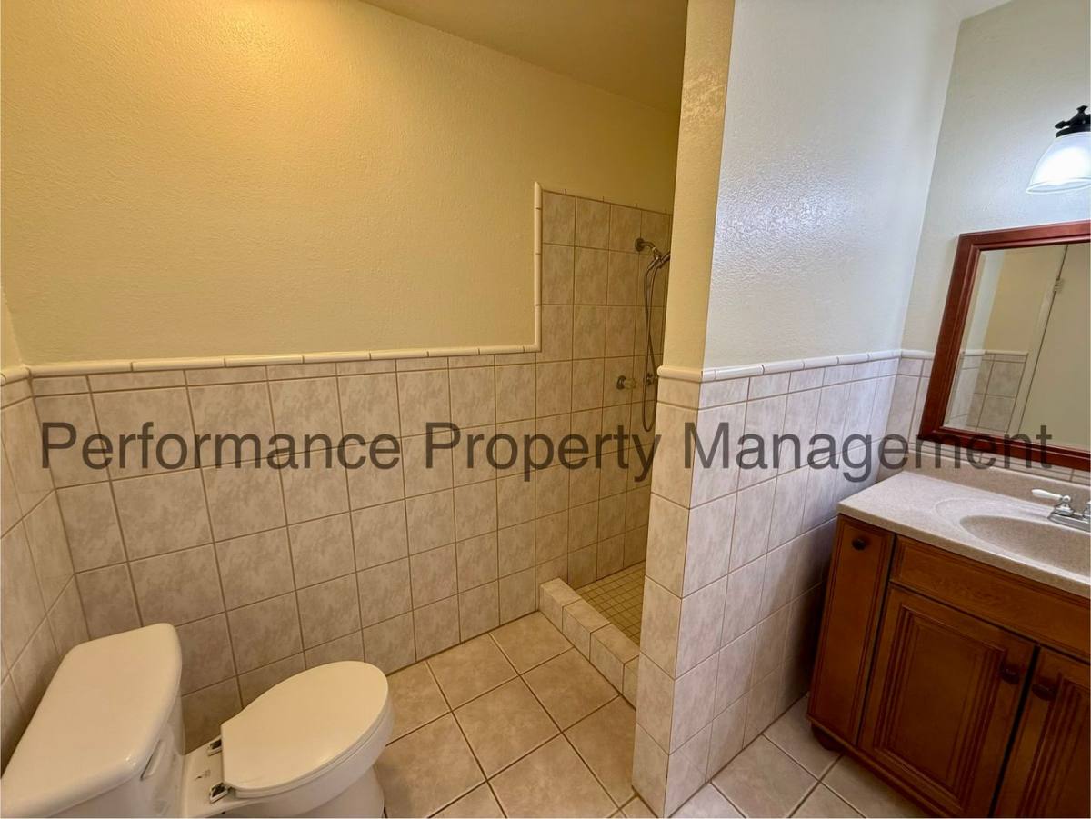 House for rent at 4513 Barry St, Bakersfield, CA 93307