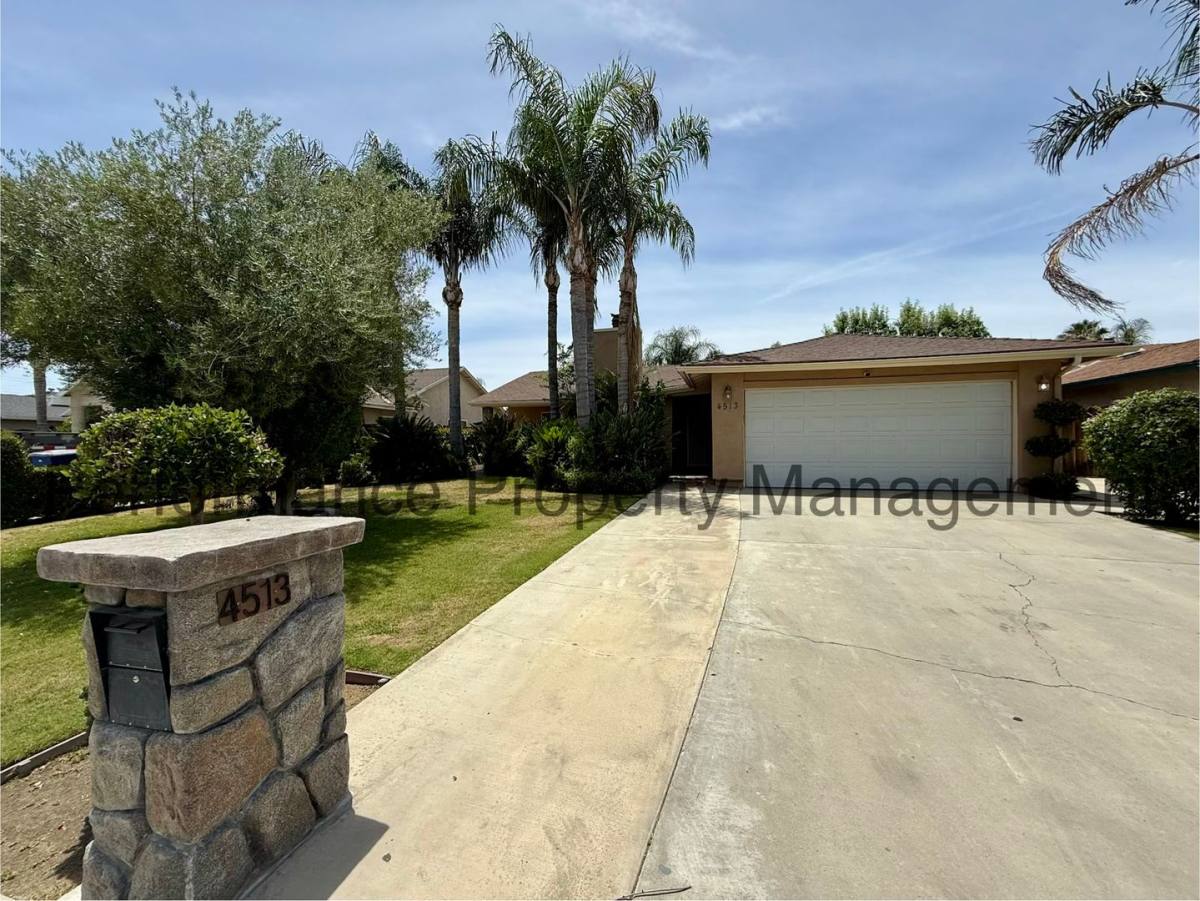 House for rent at 4513 Barry St, Bakersfield, CA 93307