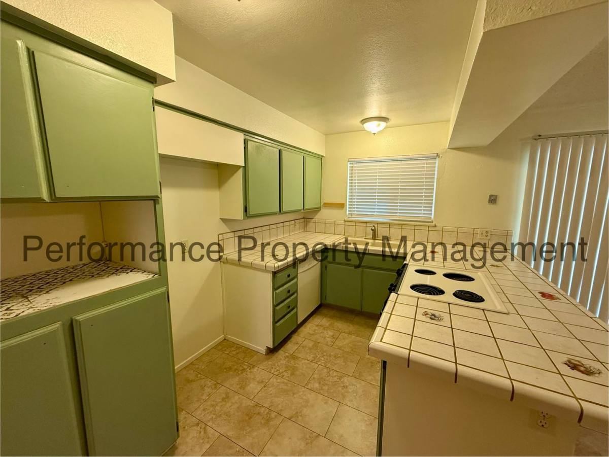 House for rent at 4513 Barry St, Bakersfield, CA 93307