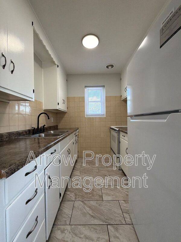 Apartment for rent at 1037 G St #1, Lincoln, NE 68508