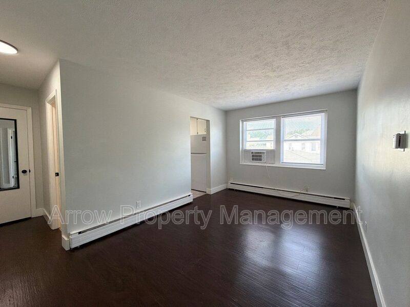 Apartment for rent at 1037 G St #1, Lincoln, NE 68508