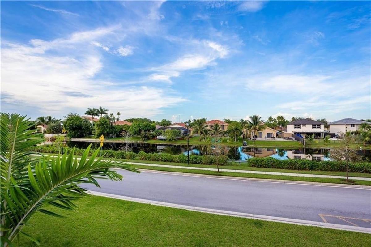 Townhouse for rent at 11736 SW 13th Court, Hollywood, FL 33025
