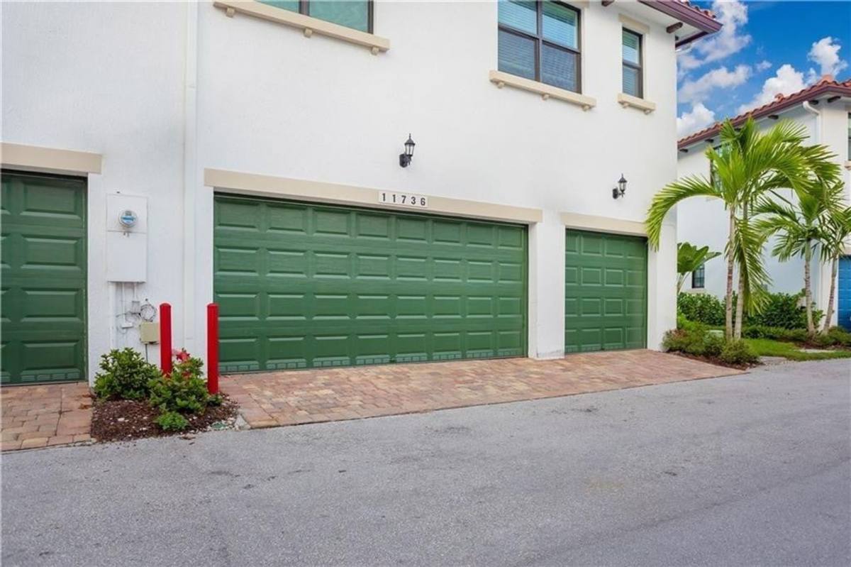 Townhouse for rent at 11736 SW 13th Court, Hollywood, FL 33025