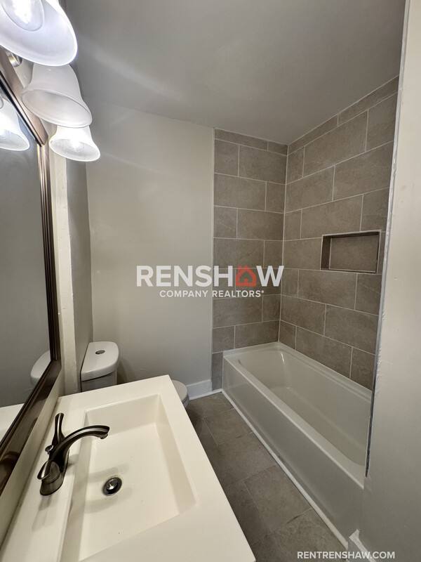 House for rent at 3298 Spottswood Ave, Memphis, TN 38111
