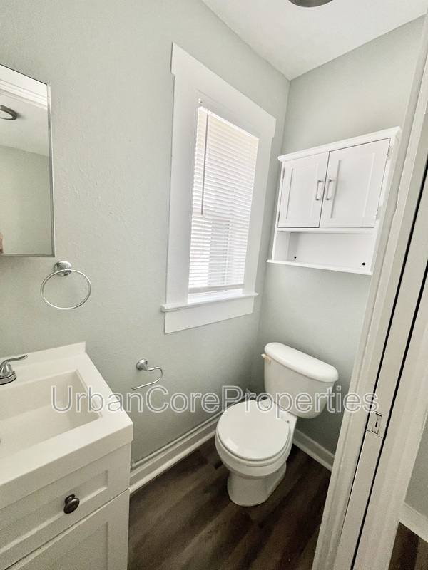 Apartment for rent at 417 4th St N #301, Saint Petersburg, FL 33701