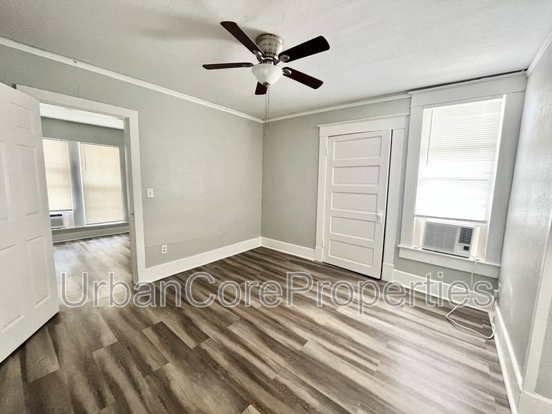 Apartment for rent at 417 4th St N #301, Saint Petersburg, FL 33701