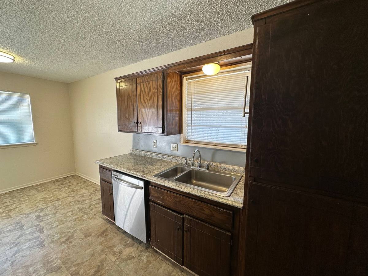 House for rent at 419 Sunrise St, Norman, OK 73071
