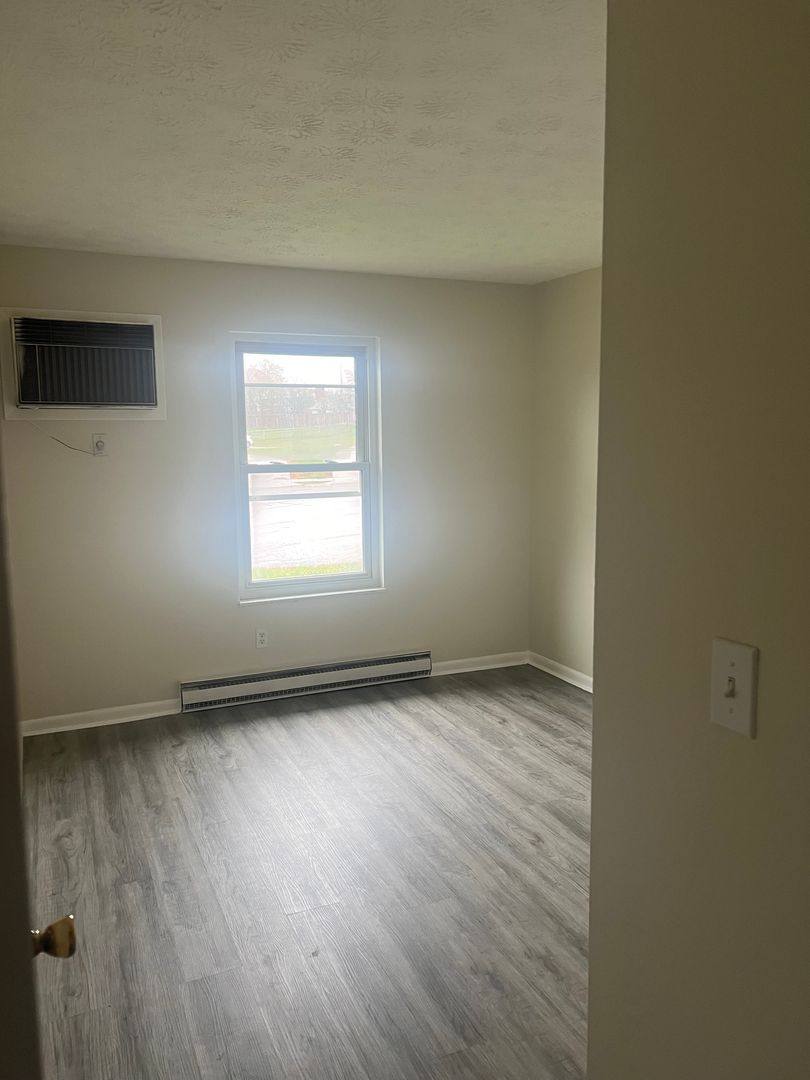 Apartment for rent at 712 Green Feather Court, Dayton, OH 45449