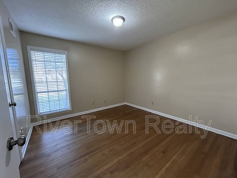 House for rent at 3201 Longacre Cove, Memphis, TN 38134
