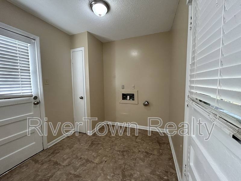 House for rent at 3201 Longacre Cove, Memphis, TN 38134