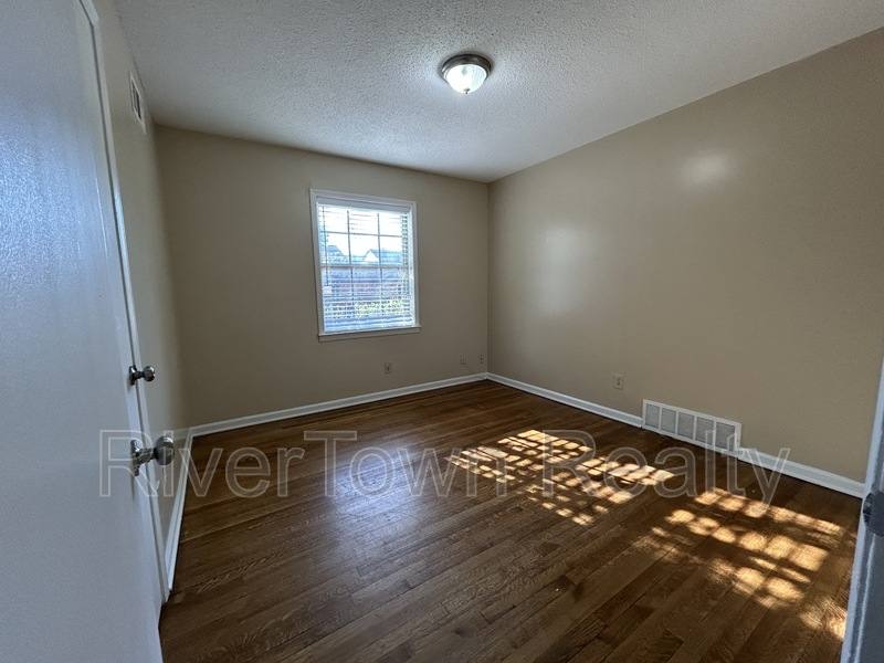 House for rent at 3201 Longacre Cove, Memphis, TN 38134