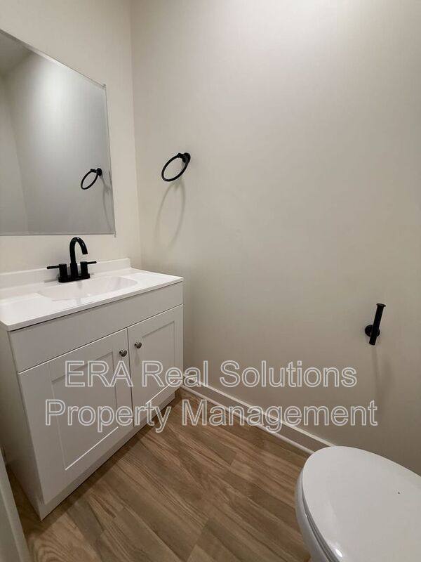 Apartment for rent at 847 Heyl Ave, Columbus, OH 43206