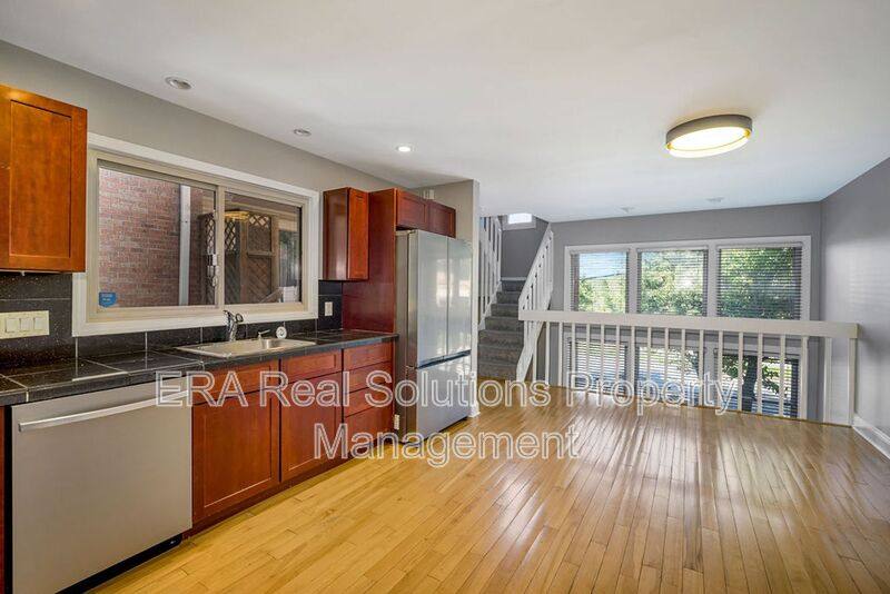 Apartment for rent at 2132 Gilbert Ave #A, Cincinnati, OH 45206