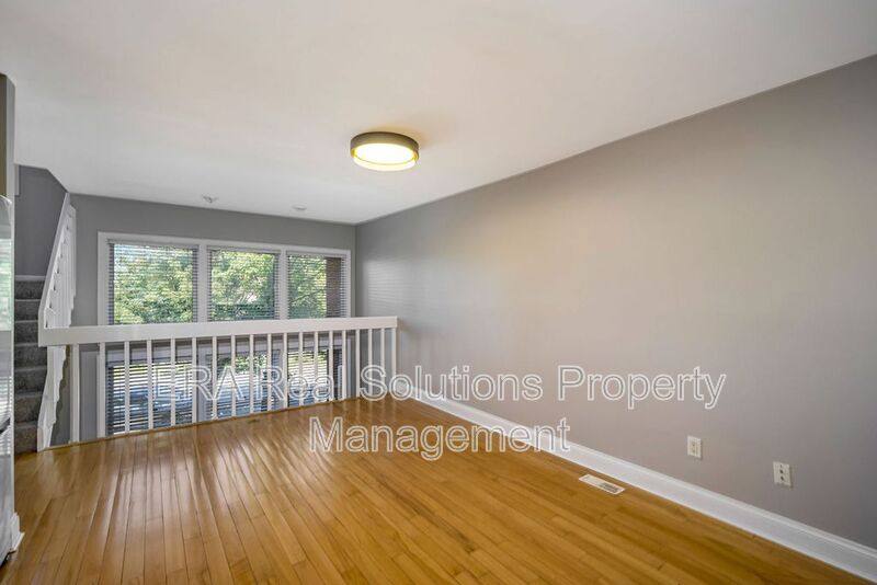 Apartment for rent at 2132 Gilbert Ave #A, Cincinnati, OH 45206