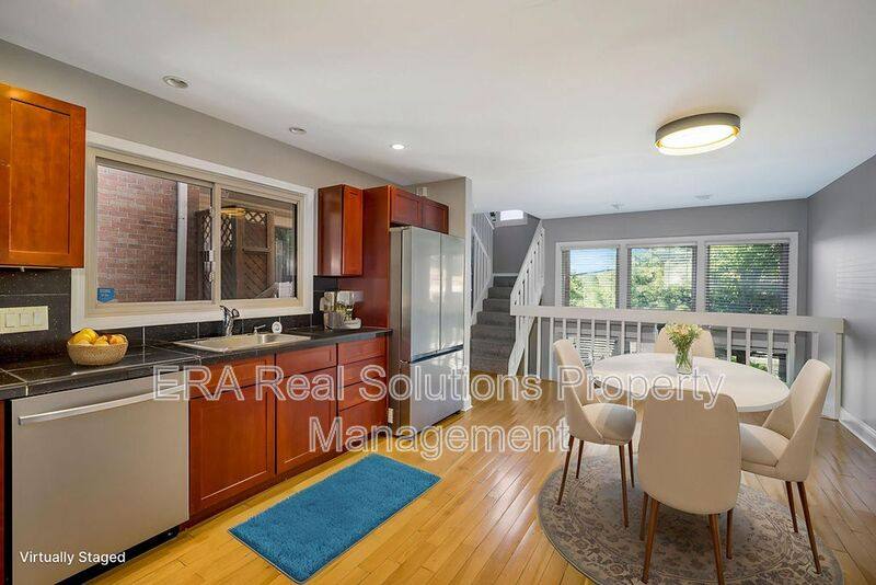 Apartment for rent at 2132 Gilbert Ave #A, Cincinnati, OH 45206