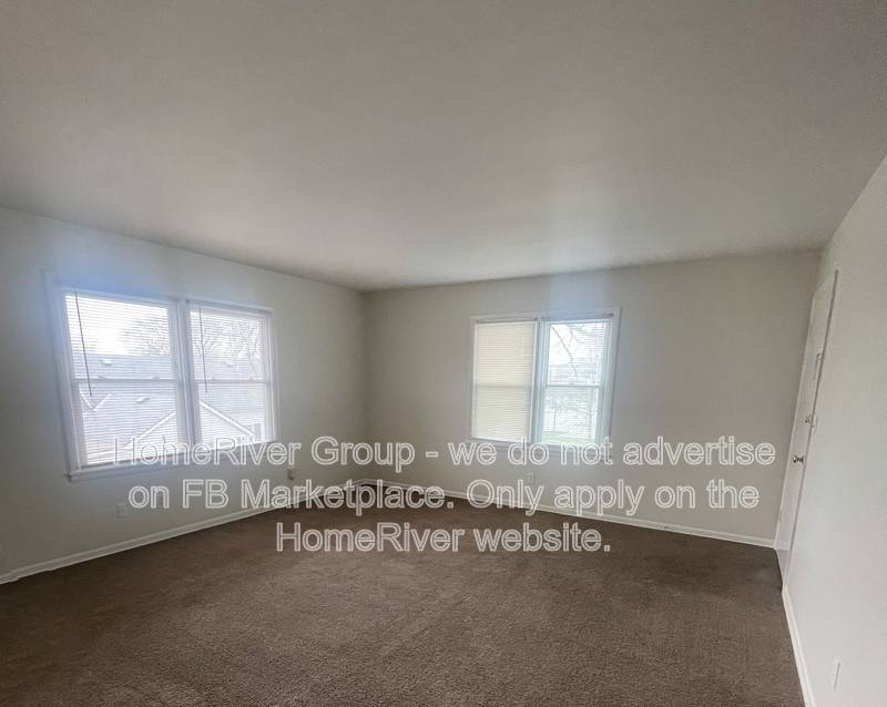 Apartment for rent at 110 SW 10th St #4, Blue Springs, MO 64015