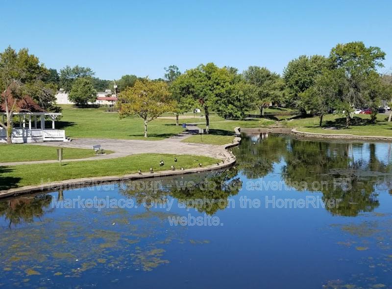 Apartment for rent at 110 SW 10th St #4, Blue Springs, MO 64015