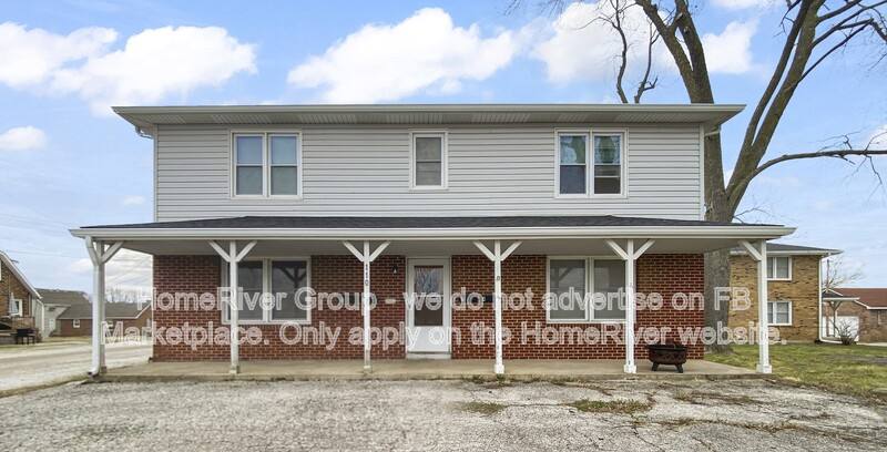 Apartment for rent at 110 SW 10th St #4, Blue Springs, MO 64015