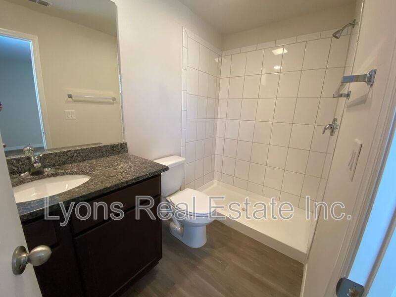Apartment for rent at 604 Skyline Blvd, Cape Coral, FL 33991