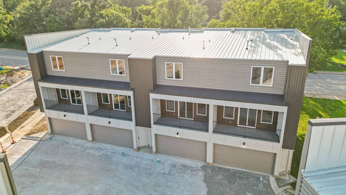 Townhouse for rent at 1985 S Vale Ave, Fayetteville, AR 72701