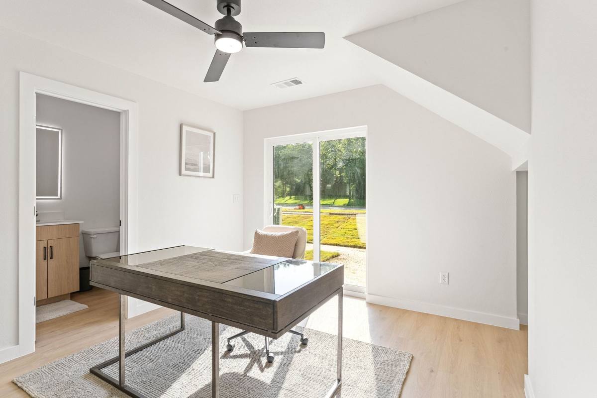 Townhouse for rent at 1985 S Vale Ave, Fayetteville, AR 72701